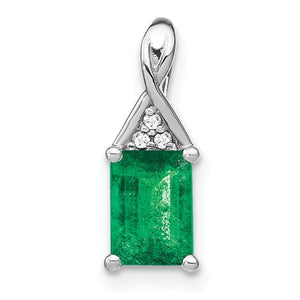 14k white gold emerald and diamond pendant with 18" chain